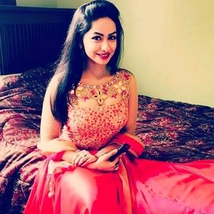 Meet your Posher, Evelyn